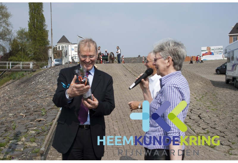 17-4-2011 Opening Camperplaats kade Tolkamer (39)